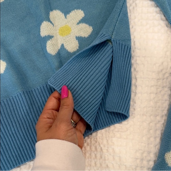 Beach Riot Sky Blue and Cream Knit Top - Picture 9 of 11